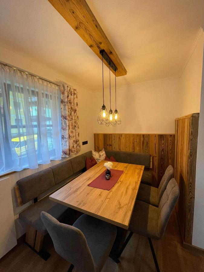 Ferienwohnung Rohrmoser Mit 2 Schlafzimmern Hüttschlag エクステリア 写真